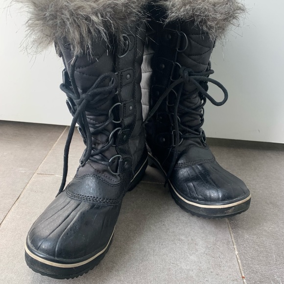 Sorel Joan of Arctic Waterproof Snow Boots - Picture 3 of 5